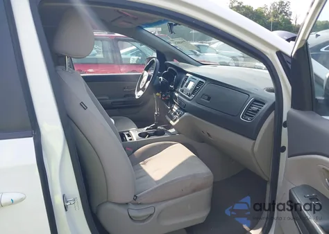 2016 Kia Sedona Lx z USA, uszkodzony, nr VIN KNDMB5C11G6160148